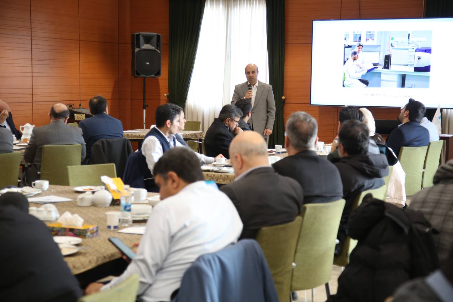 اجتماع مدراء منطقة (IIID) يركز على التعاون في مجال الطاقة المتجددة